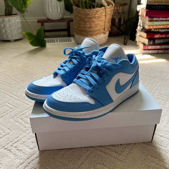 Jordan Shoes - Jordan 1 Low UNC (Women’s)